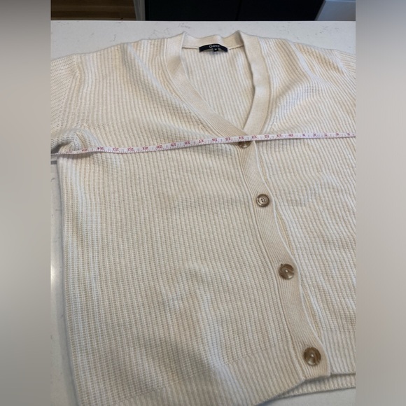 Quince 100% Cashmere Ivory Ribbed Oversized Boyfriend Cardigan - Picture 6 of 7